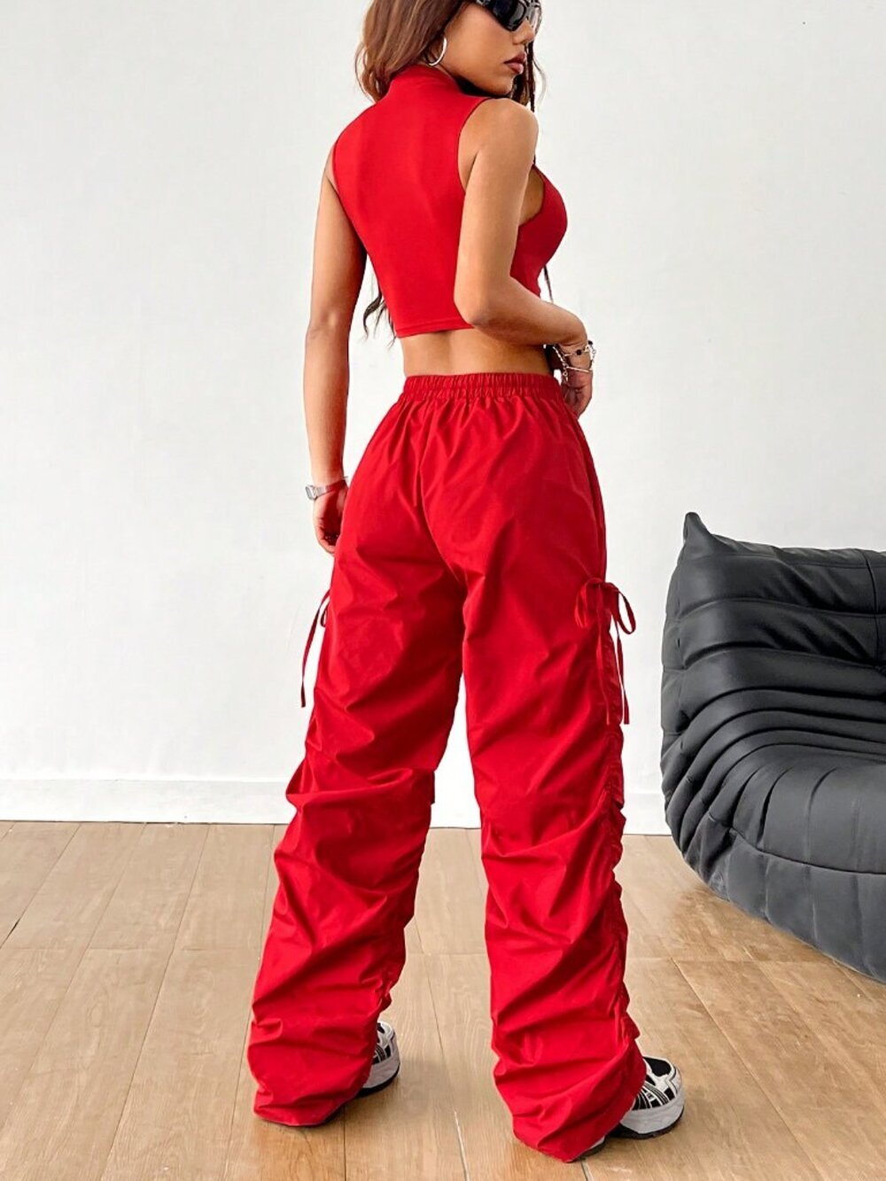 Red Casual Women's Basketball Streetwear Tank Top & Ruched Cargo Pants - Picture 2 of 6